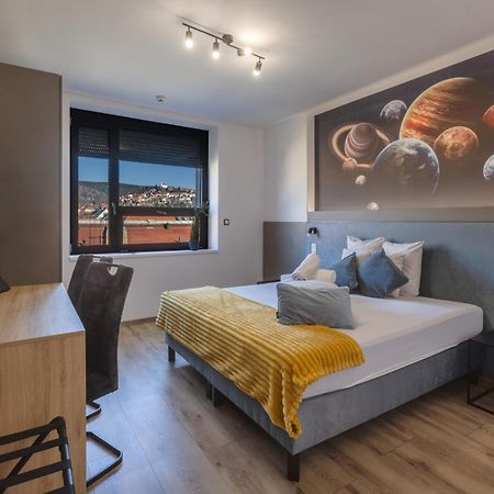 R73 Residences Πετς Εξωτερικό φωτογραφία