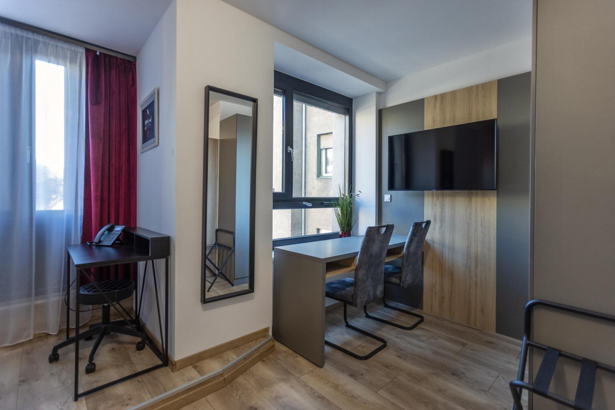 R73 Residences Πετς Εξωτερικό φωτογραφία