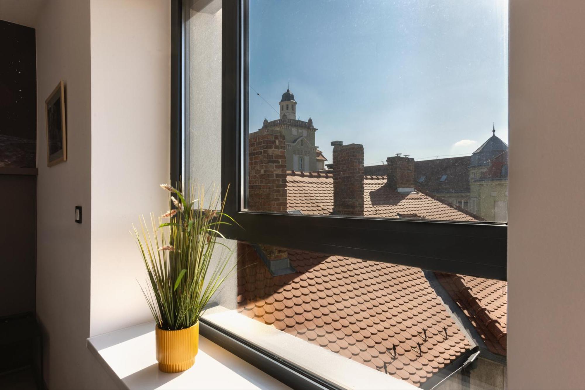 R73 Residences Πετς Εξωτερικό φωτογραφία